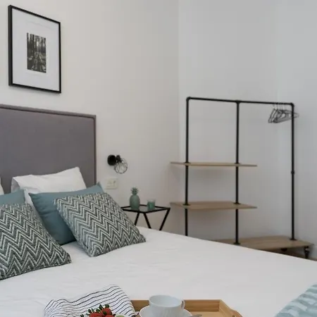 Kaixo Bilbao Apartments Exterior photo